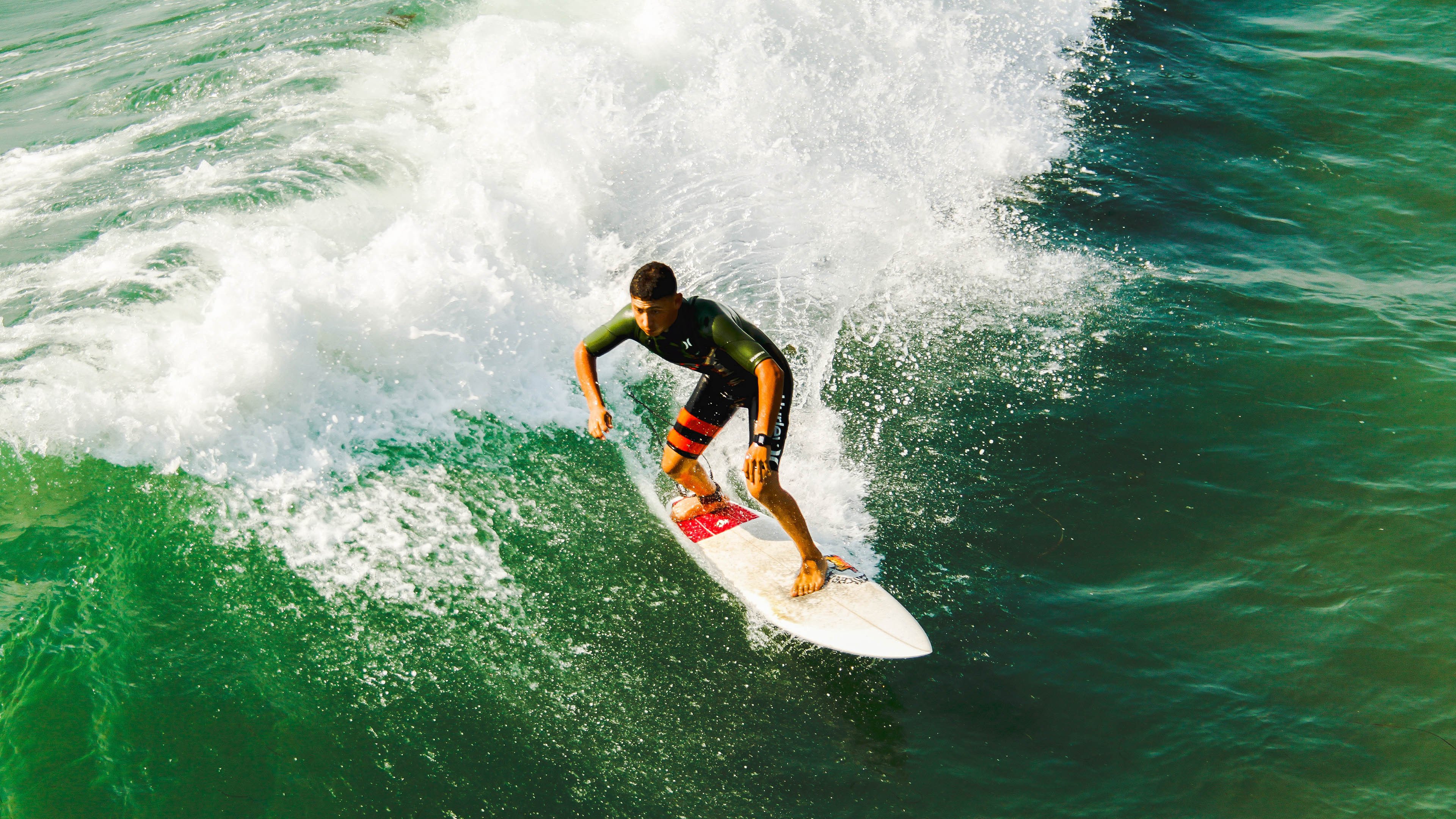 爱游戏娱乐网址-赛场周边商业区人流激增，城市商圈活力被激活，赛场场地